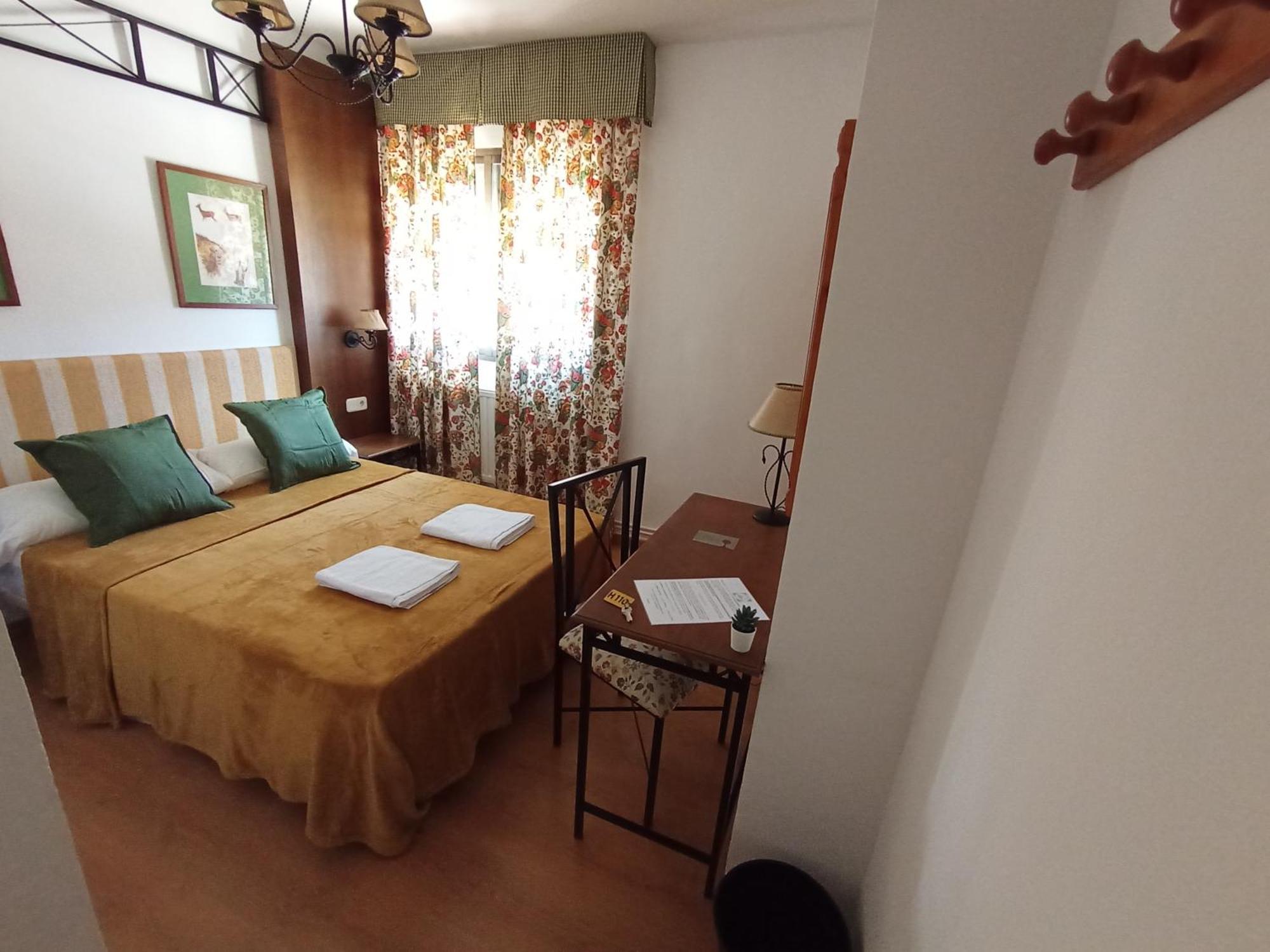 Hostal Rural Alto Tajo Poveda Poveda de la Sierra Exteriör bild