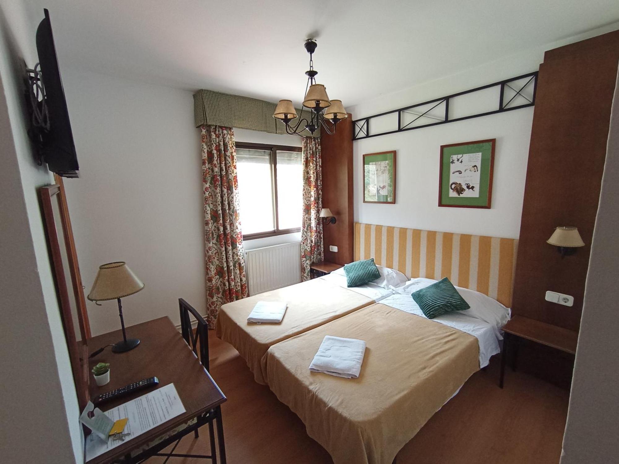 Hostal Rural Alto Tajo Poveda Poveda de la Sierra Exteriör bild