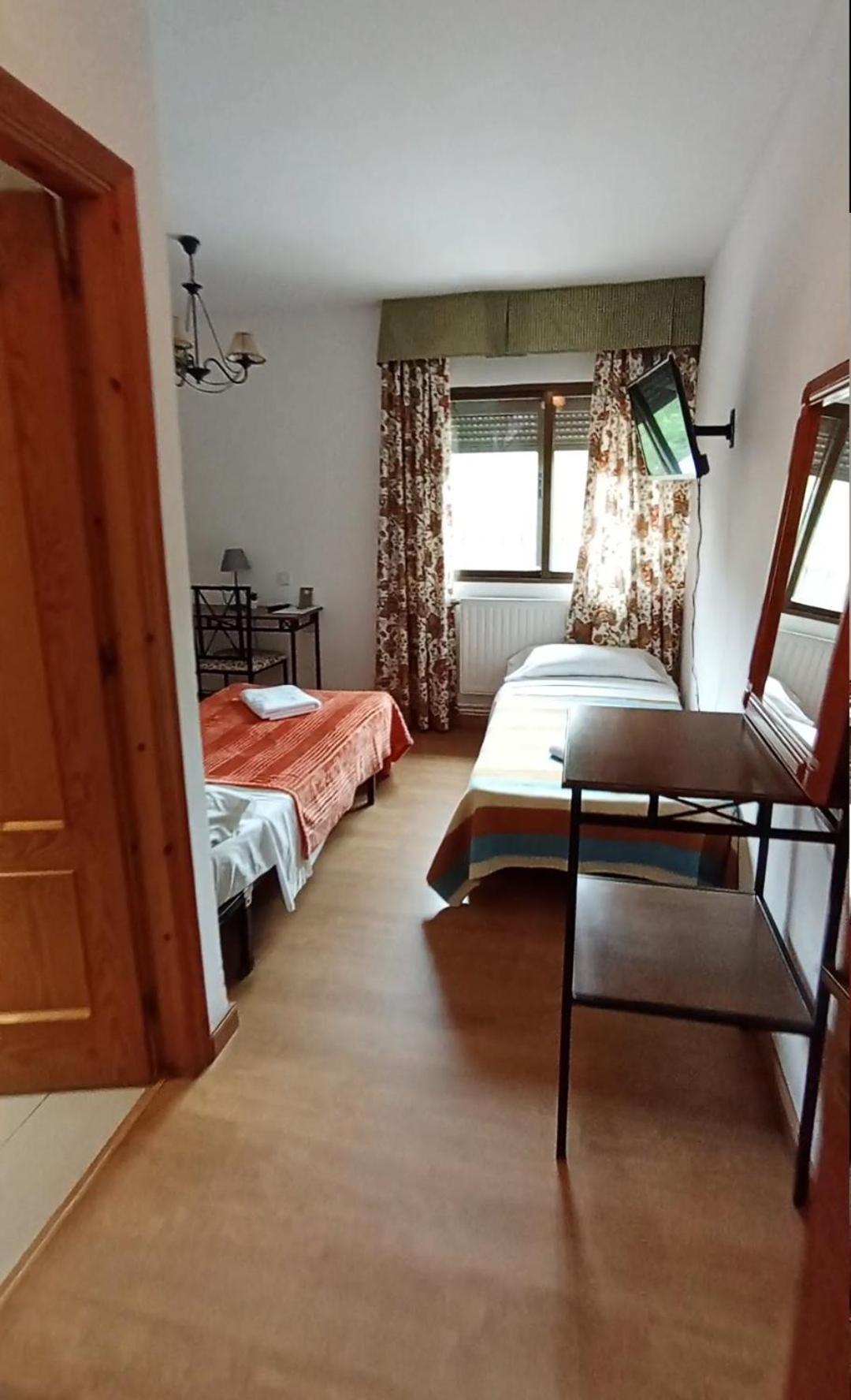 Hostal Rural Alto Tajo Poveda Poveda de la Sierra Exteriör bild
